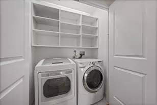 55 E Erie St, Chicago, IL 60611 - Photo 31