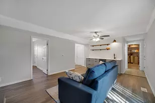 2S111 Churchill Ln, Glen Ellyn, IL 60137 - Photo 13