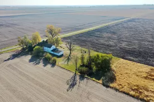 2773 N 900 East Rd, Ashkum, IL 60911 - Photo 7