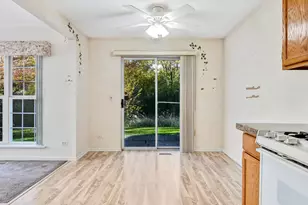 945 Willow St, Itasca, IL 60143 - Photo 11