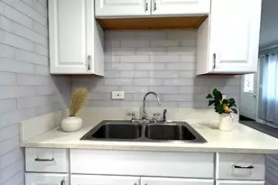 1582 Pennsylvania Ave, Des Plaines, IL 60018 - Photo 9