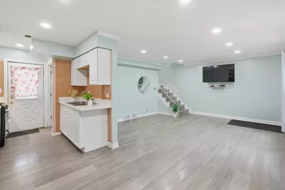 1582 Pennsylvania Avenue, Des Plaines, IL 60018 - Photo 7