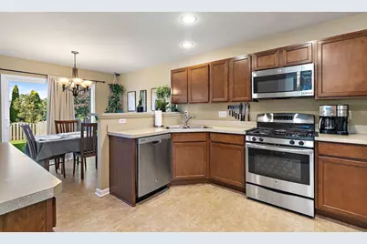 1450 Carlisle Lane, Hampshire, IL 60140 - Photo 9