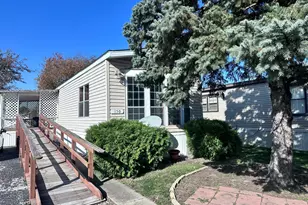 150 Maple Ln, Manteno, IL 60950 - Photo 1