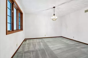 404 Chelsea Dr, Bloomington, IL 61704 - Photo 17