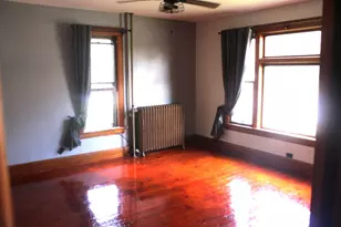 1322 Benton St, Crete, IL 60417 - Photo 9