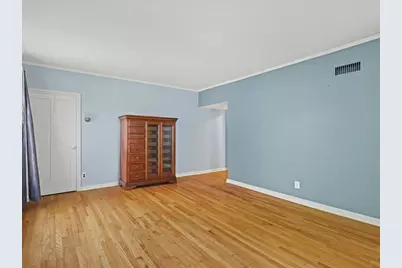 615 Dean Street, Woodstock, IL 60098 - Photo 37