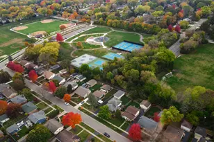 533 Drake St, Libertyville, IL 60048 - Photo 41