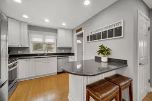 533 Drake St, Libertyville, IL 60048 - Photo 11