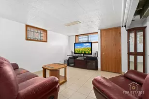 4641 S Trumbull Ave, Chicago, IL 60632 - Photo 25