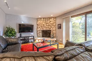 333 Birchwood Ave, Deerfield, IL 60015 - Photo 13