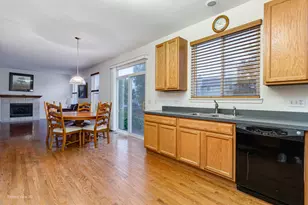 2420 Vivaldi St, Woodstock, IL 60098 - Photo 5