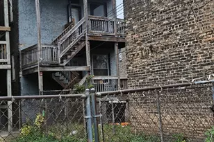 1910 S Ridgeway Ave, Chicago, IL 60623 - Photo 3