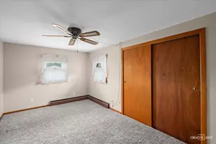 92 Maple St, Sugar Grove, IL 60554 - Photo 17