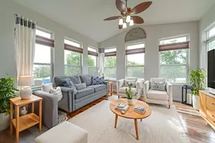 683 Niagara Dr, Volo, IL 60073 - Photo 5