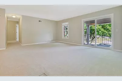 520 Shorely Drive #203, Barrington, IL 60010 - Photo 3