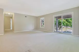 520 Shorely Dr, Barrington, IL 60010 - Photo 3