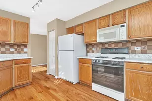 2509 Rosehall Ln, Aurora, IL 60503 - Photo 17