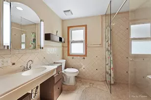 963 S Saylor Ave, Elmhurst, IL 60126 - Photo 9