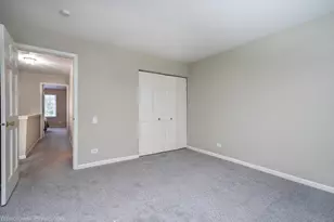 434 Locksley Dr, Streamwood, IL 60107 - Photo 17