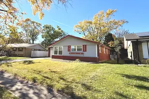 17206 Elm Dr, Hazel Crest, IL 60429 - Photo 3