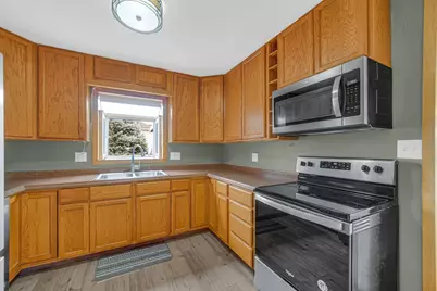 7427 McCurry Road, Roscoe, IL 61073 - Photo 11