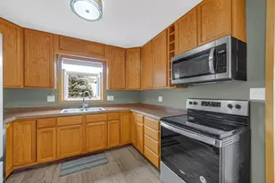 7427 McCurry Rd, Roscoe, IL 61073 - Photo 11