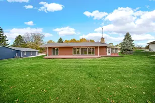 7427 McCurry Rd, Roscoe, IL 61073 - Photo 23