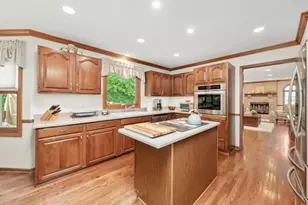 1625 Churchill Ct, Libertyville, IL 60048 - Photo 11