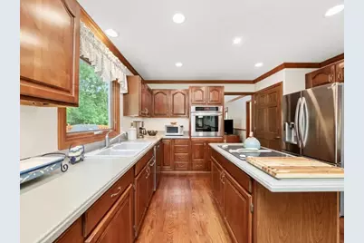 1625 Churchill Court, Libertyville, IL 60048 - Photo 13