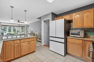 801 S Spring Rd, Elmhurst, IL 60126 - Photo 7