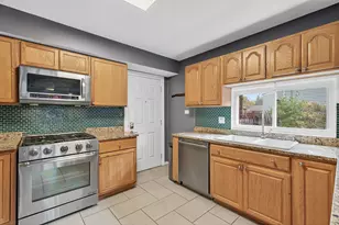 801 S Spring Rd, Elmhurst, IL 60126 - Photo 5