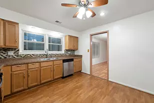 1941 N 19th Ave, Melrose Park, IL 60160 - Photo 7