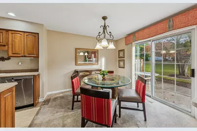 36119 N New Bridge Court, Gurnee, IL 60031 - Photo 7