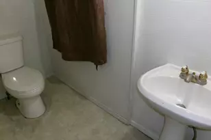 1015 8th St, Lasalle, IL 61301 - Photo 5