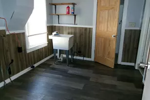 1015 8th St, Lasalle, IL 61301 - Photo 7