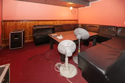 9224 Waukegan Road, Morton Grove, IL 60053 - Photo 13