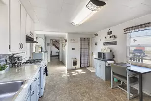 1624 E 1200 North Rd, Milford, IL 60953 - Photo 17