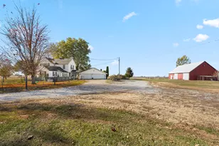 1624 E 1200 North Rd, Milford, IL 60953 - Photo 3