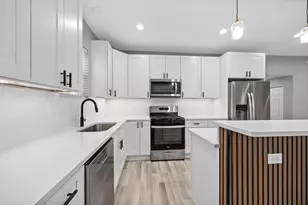 209 N Hunter St, Thornton, IL 60476 - Photo 5