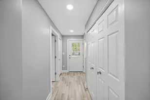 209 N Hunter St, Thornton, IL 60476 - Photo 11