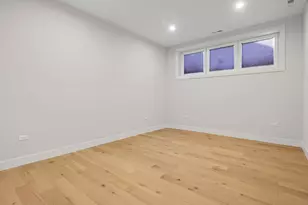 4932 N Kenmore Ave, Chicago, IL 60640 - Photo 13