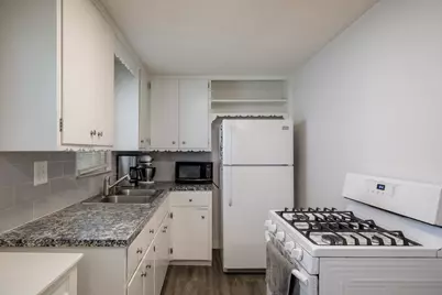 5601 44th Avenue, Kenosha, WI 53144 - Photo 11