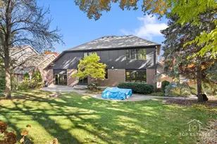 7612 Ridgewood Ln, Burr Ridge, IL 60527 - Photo 25