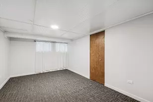 7612 Ridgewood Ln, Burr Ridge, IL 60527 - Photo 19