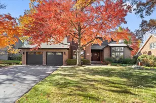 7612 Ridgewood Ln, Burr Ridge, IL 60527 - Photo 23