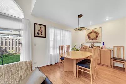 [Address not provided], Buffalo Grove, IL 60089 - Photo 15