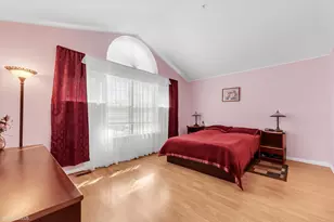 [Address not provided], Buffalo Grove, IL 60089 - Photo 27