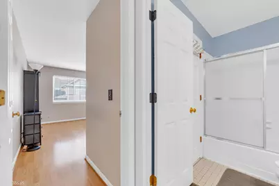 [Address not provided], Buffalo Grove, IL 60089 - Photo 33