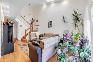 [Address not provided], Buffalo Grove, IL 60089 - Photo 13